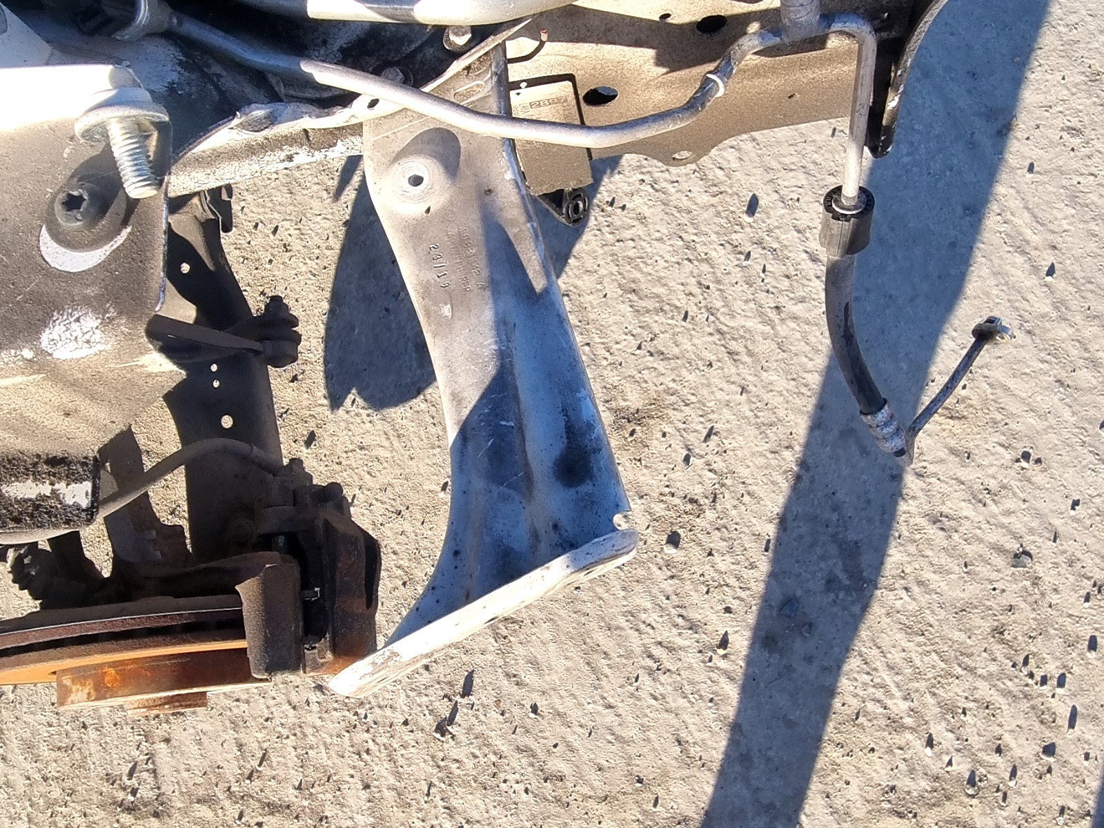 Suport aripa dreapta fata Skoda Octavia 3 Combi (5E5) [Fabr 2012-prezent] Facelift 5E0821142A 1.6 TDI DGTE 85KW / 116CP