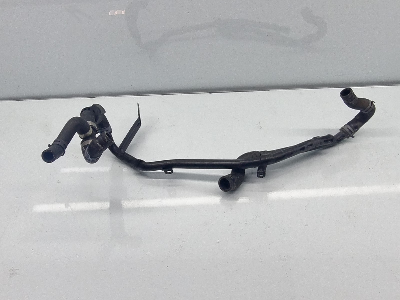 Furtun apa Skoda Octavia 3 Combi (5E5) [Fabr 2012-prezent] Facelift 04L121064AQ 1.6 TDI DGTE 85KW / 116CP - imagine 1