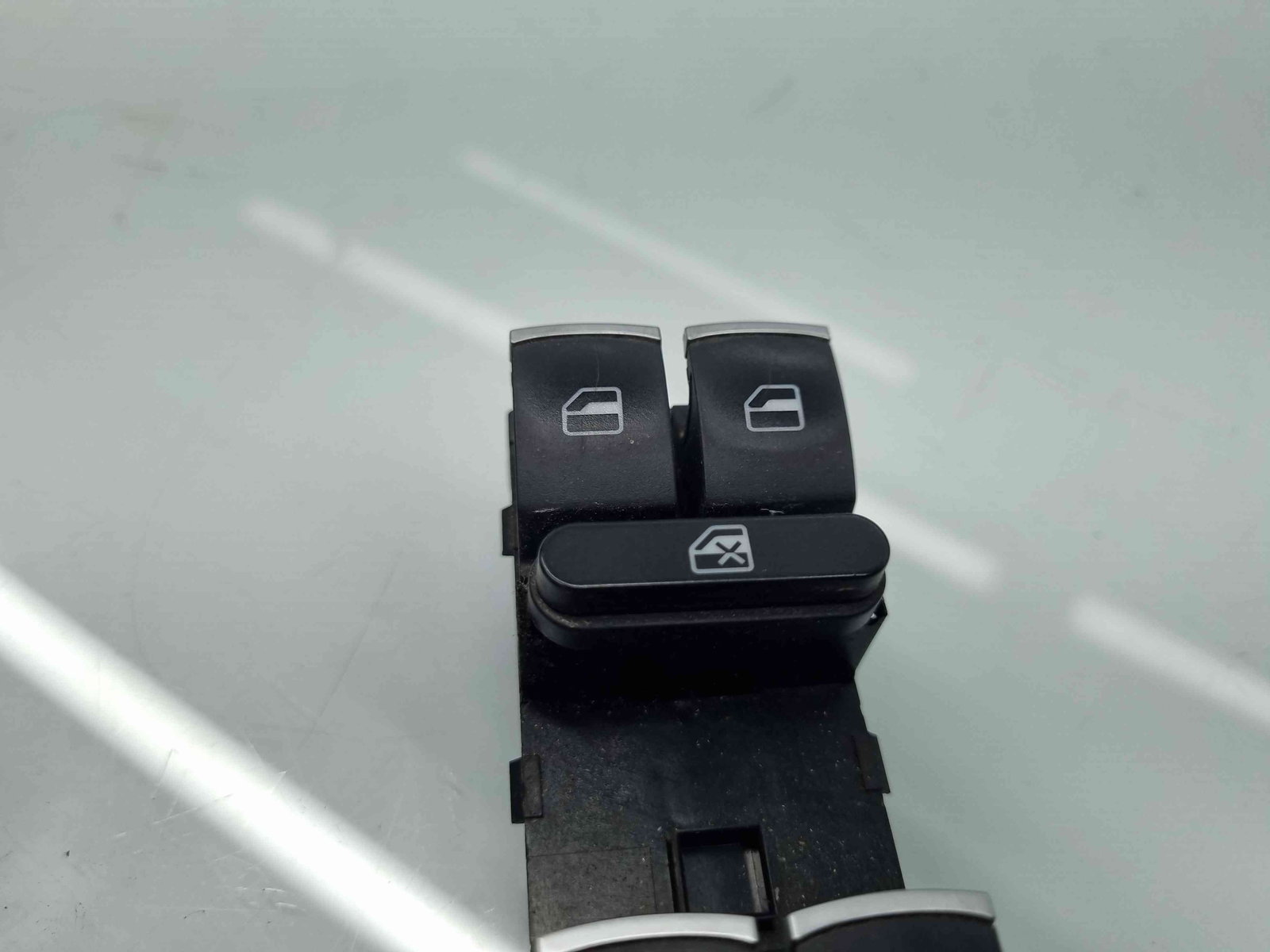 Butoane comanda geamuri sofer Volkswagen Golf 6 (5K1) GTD [Fabr 2009-2013] OEM - imagine 3