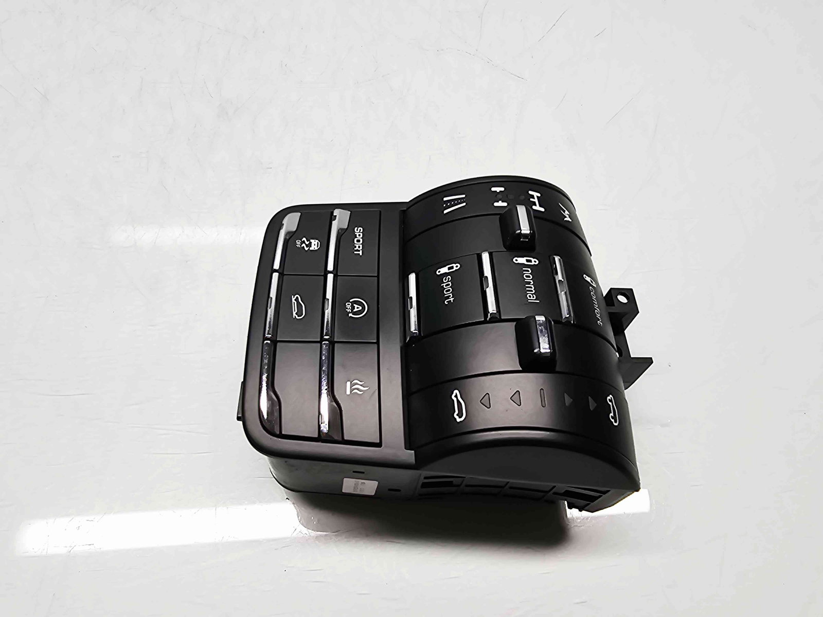 Butoane comenzi consola centrala PORSCHE Cayenne (92A) [Fabr 2010-2017] 7P5927127CH / 7P5927521T - imagine 1