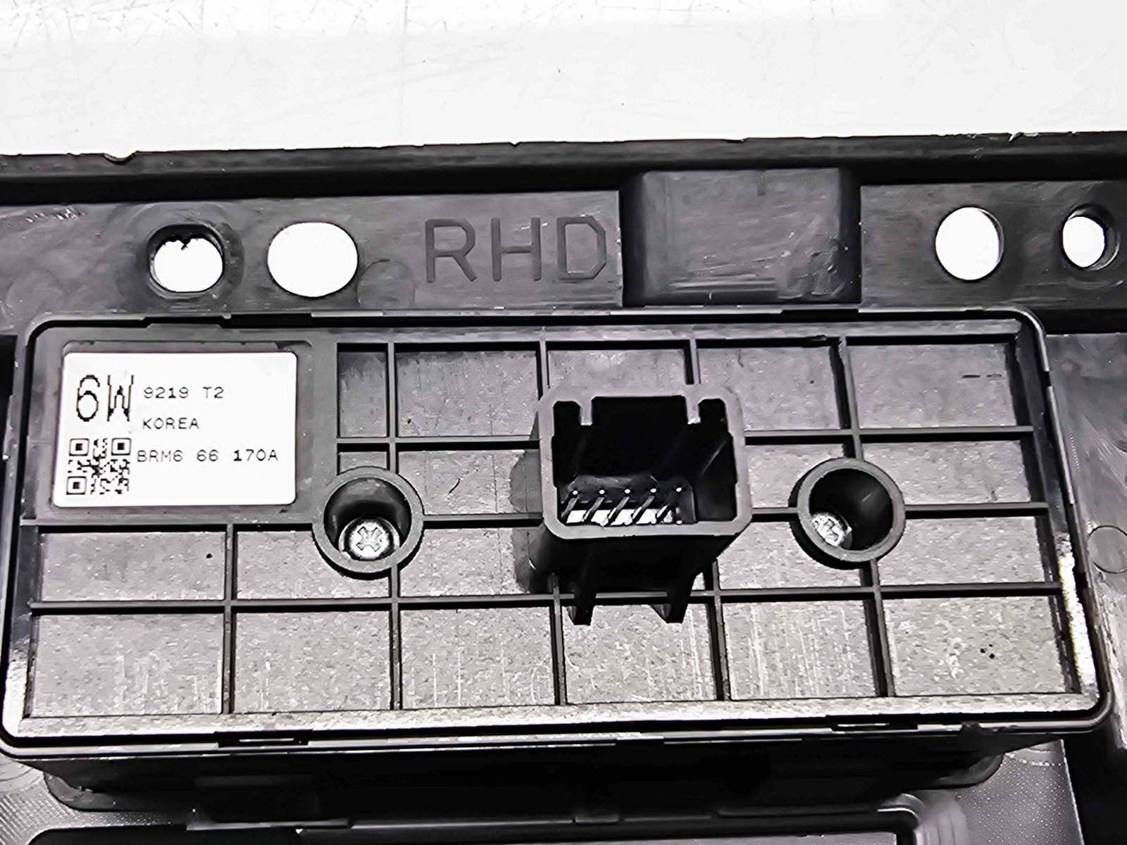 Butoane comenzi consola centrala MAZDA 6 (GJ1) Facelift [Fabr 2018-2021] BRM666170A - imagine 3