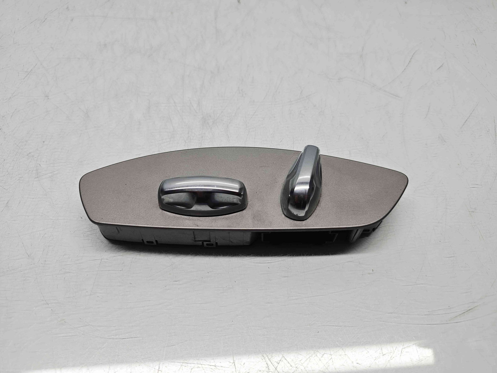 Butoane comenzi scaune PORSCHE Cayenne (92A) [Fabr 2010-2017] 7PP959747M - imagine 1