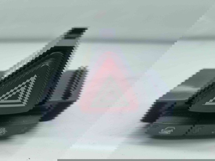  Buton avarii Opel Corsa D [Fabr 2006-2013] 13189529