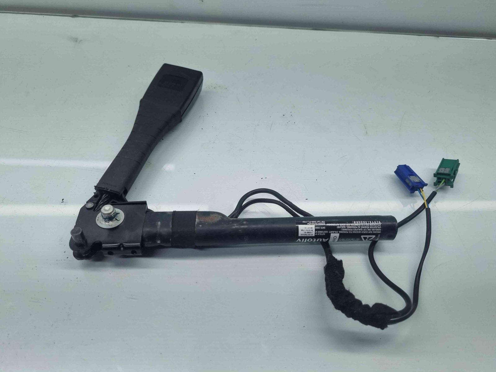 Capsa centura dreapta fata Opel Corsa D [Fabr 2006-2013] 13286181 - imagine 1