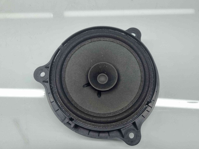  Boxa stanga spate Nissan Qashqai (2) [Fabr 2013-2017] OEM