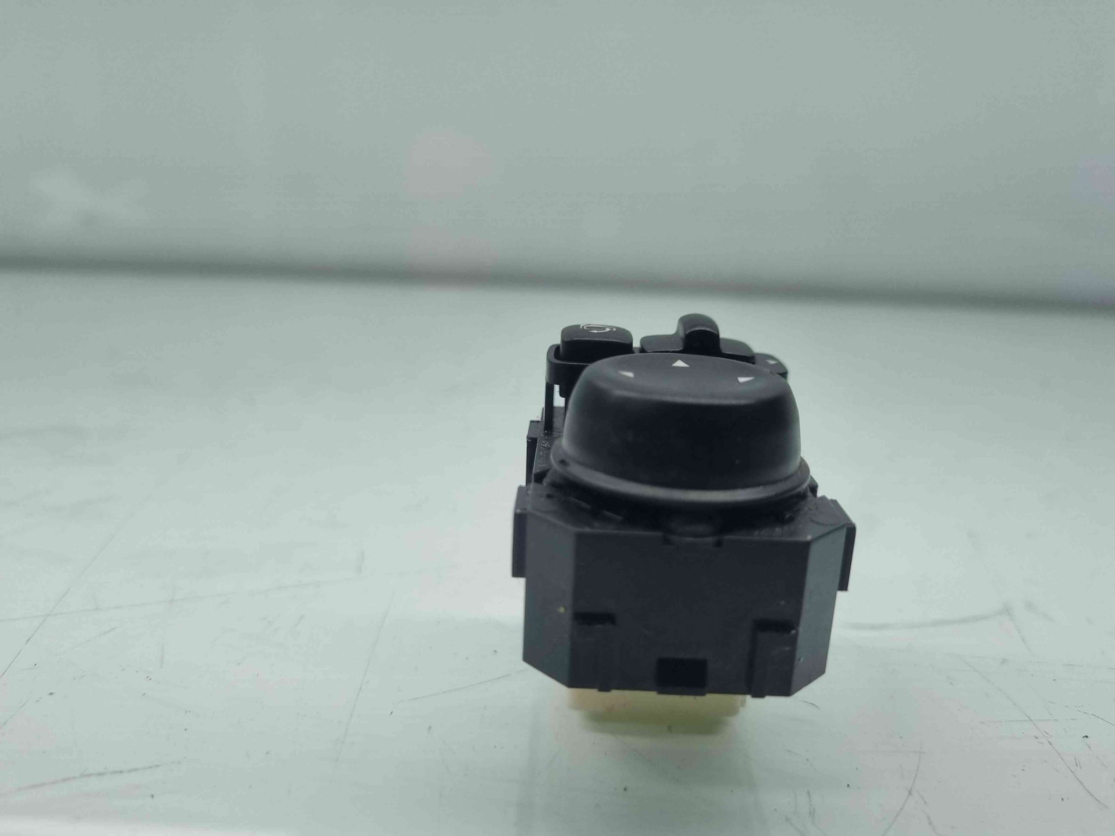 Buton reglaj oglinzi Nissan Qashqai (2) [Fabr 2013-2017] 255704EA1B - imagine 3