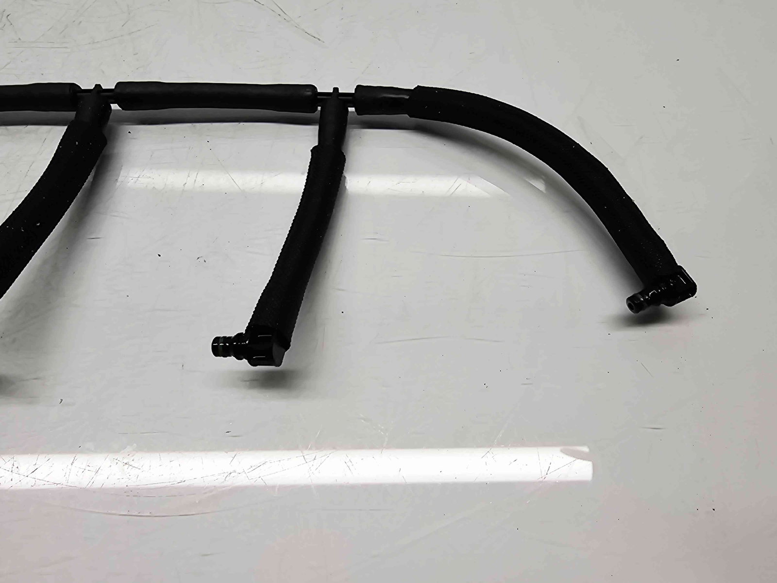 Conducta retur injectoare Volkswagen Golf 6 (5K1) [Fabr 2009-2013] OEM 1.6 TDI CAYC 77KW / 105CP - imagine 3
