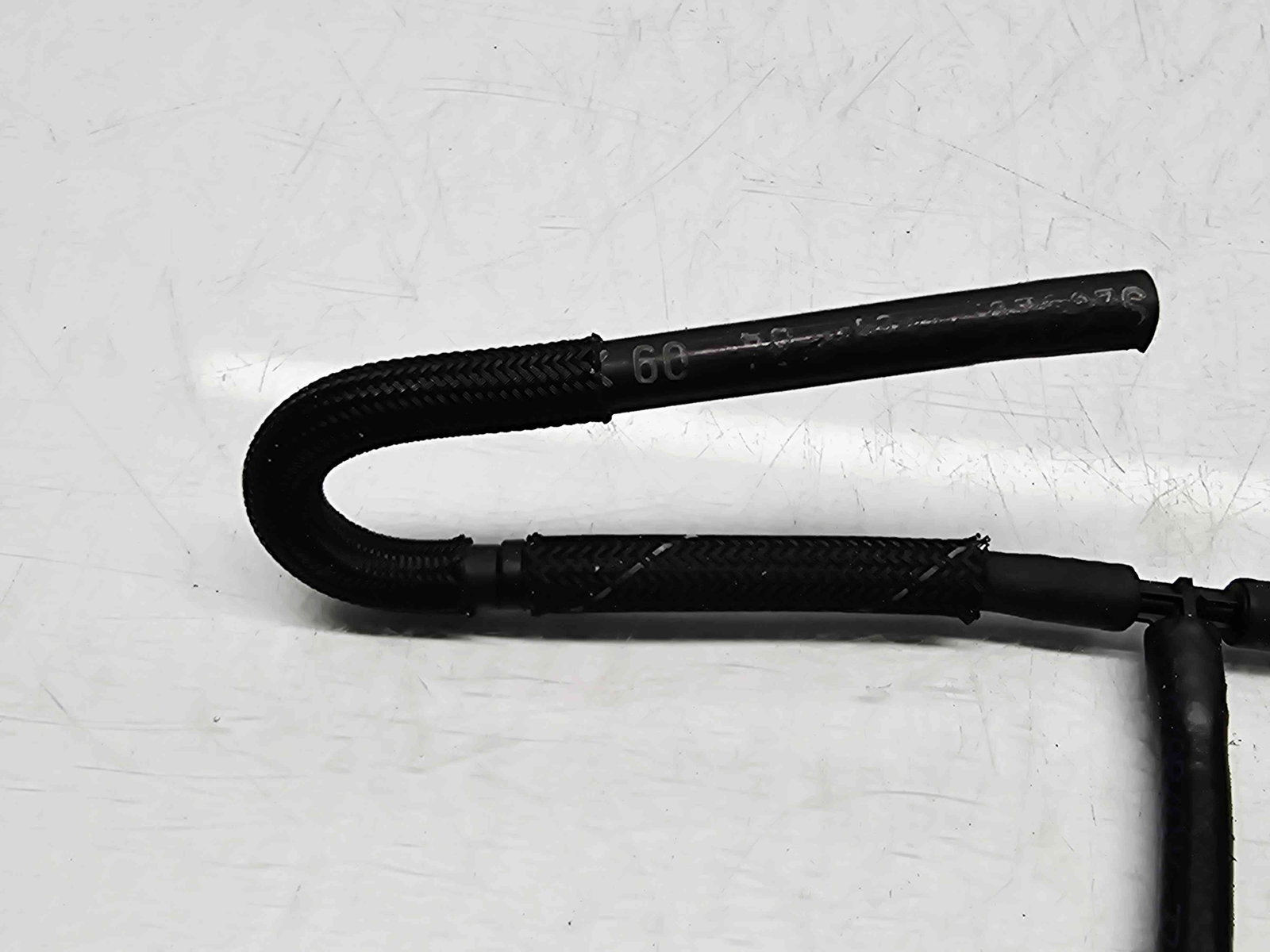Conducta retur injectoare Volkswagen Golf 6 (5K1) [Fabr 2009-2013] OEM 1.6 TDI CAYC 77KW / 105CP - imagine 4