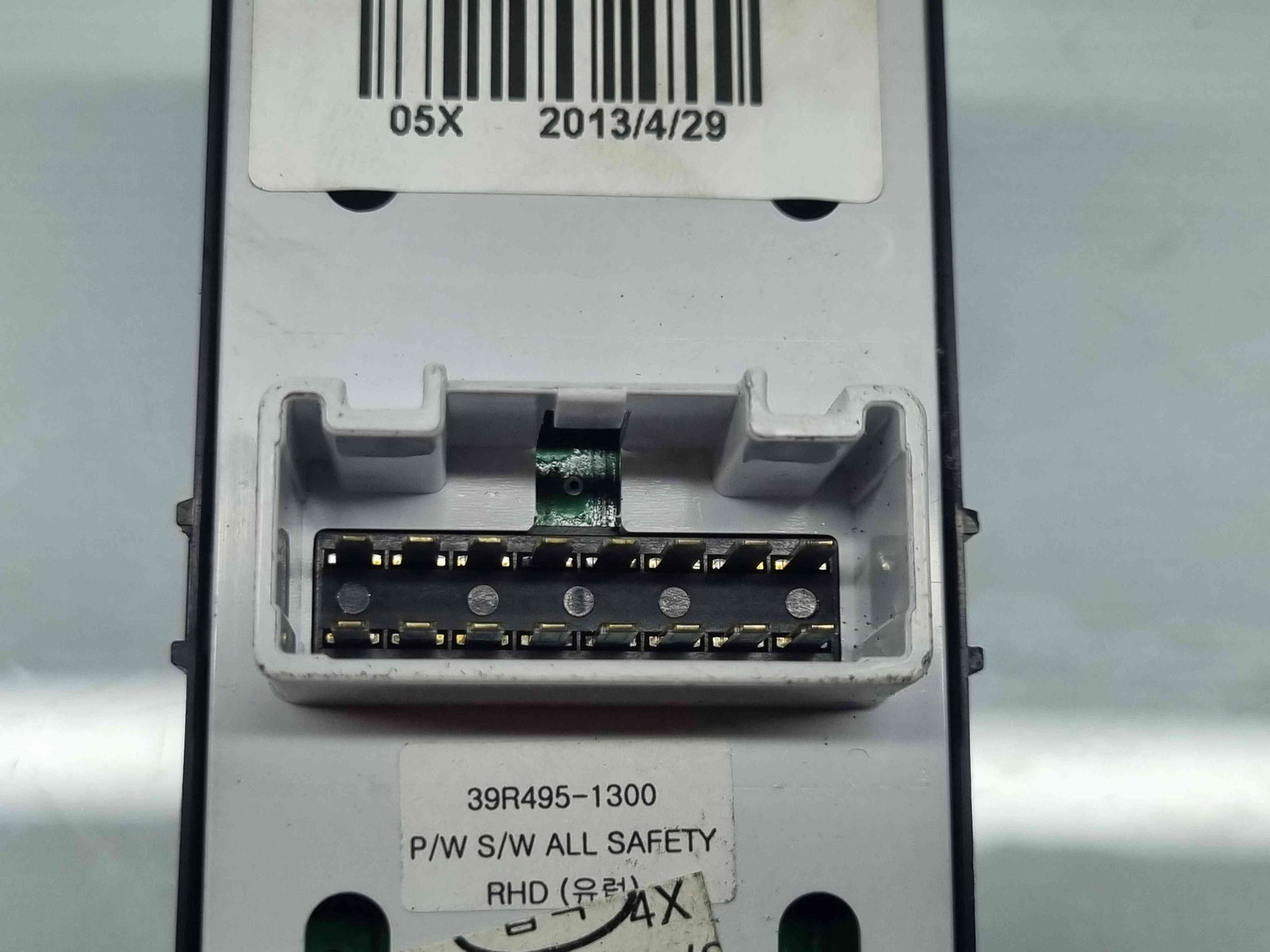 Butoane comanda geamuri sofer Hyundai i40 Wagon [Fabr 2012-2019] 93570-3Z050 - imagine 7