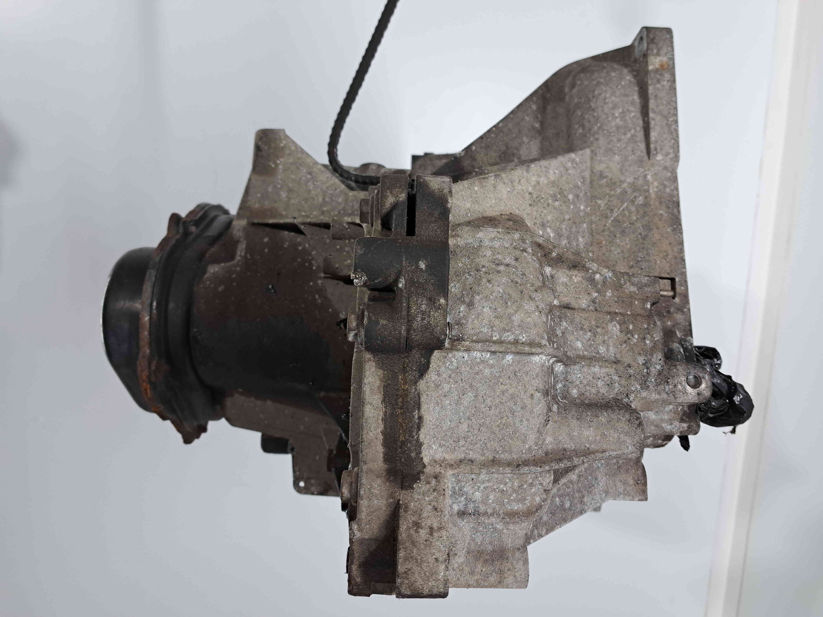 Cutie viteze manuala 5 trepte Ford Fiesta 6 [Fabr 2008-2019] 1.4 TDCi DV4C 50KW / 68CP - imagine 4