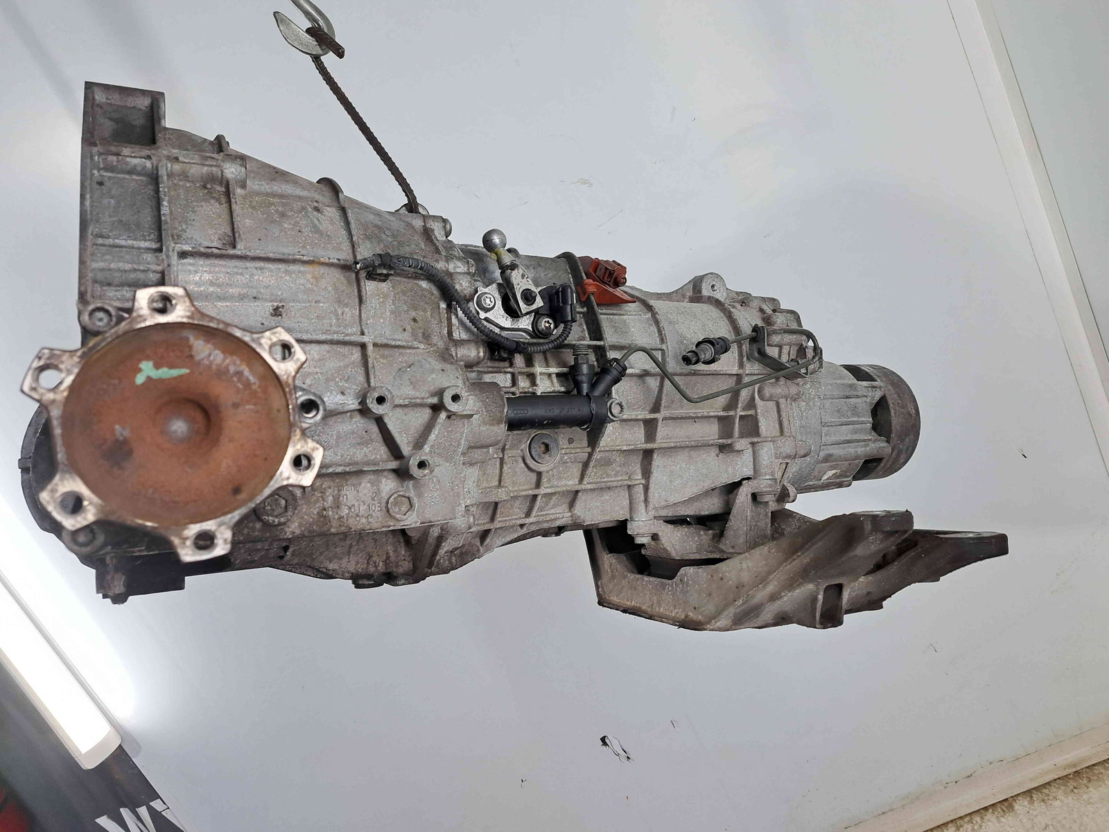 Cutie viteze manuala 6 trepte Audi Q5 (8RB) [Fabr 2008-2016] S-line 2.0 TDI CGLB 125KW / 170CP - imagine 3