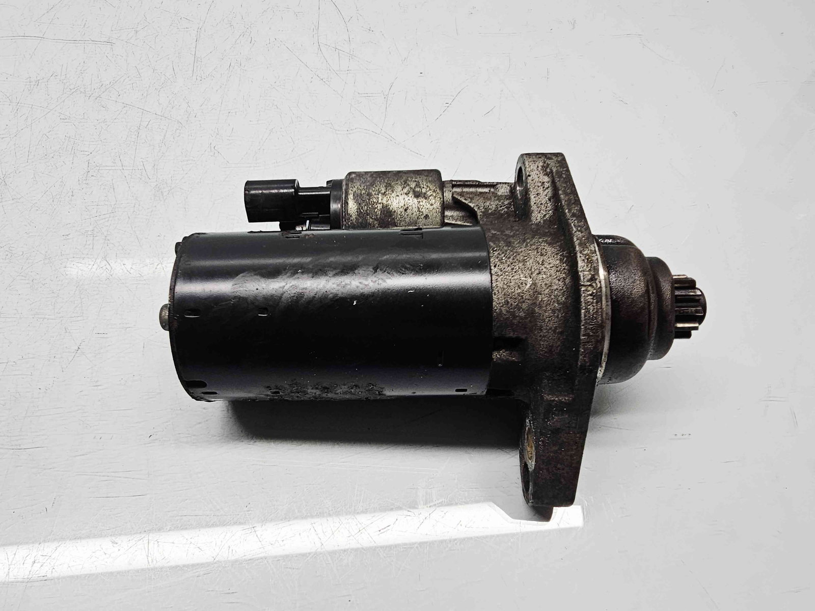 Electromotor 11 dinti Volkswagen Golf 6 (5K1) [Fabr 2009-2013] OEM 1.6 TDI CAYC77KW / 105CP