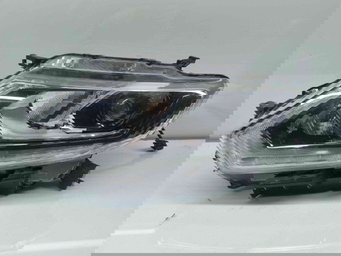  Far stanga Nissan X-Trail (T32) [Fabr 2013-prezent] OEM