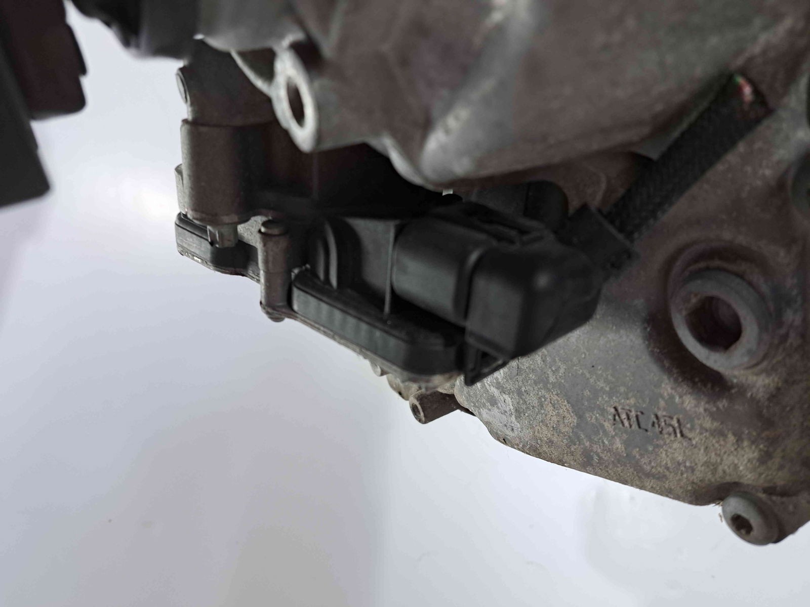 Cutie transfer Bmw X4 (F26) [Fabr 2012 -2018] 8643151 2.0 B47D 140KW / 190CP - imagine 2