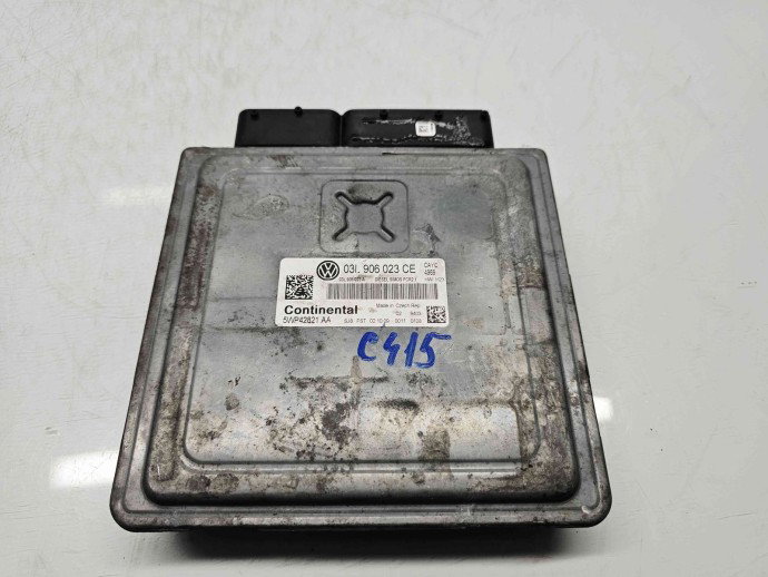 Calculator motor ECU Volkswagen Passat B7 (362) [Fabr 2010-2014] 03L906023CE 1.6 TDI CAYC 77KW / 105CP