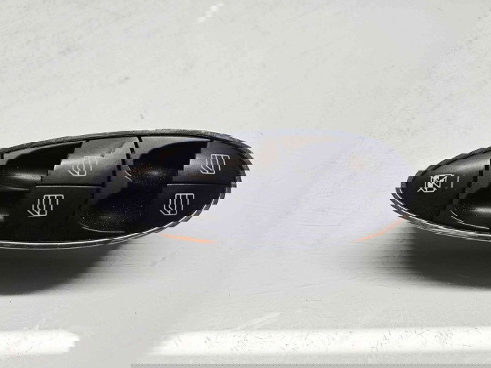  Butoane comanda geamuri sofer  Mercedes CLS (C219) [Fabr 2004-2011] A2118213679
