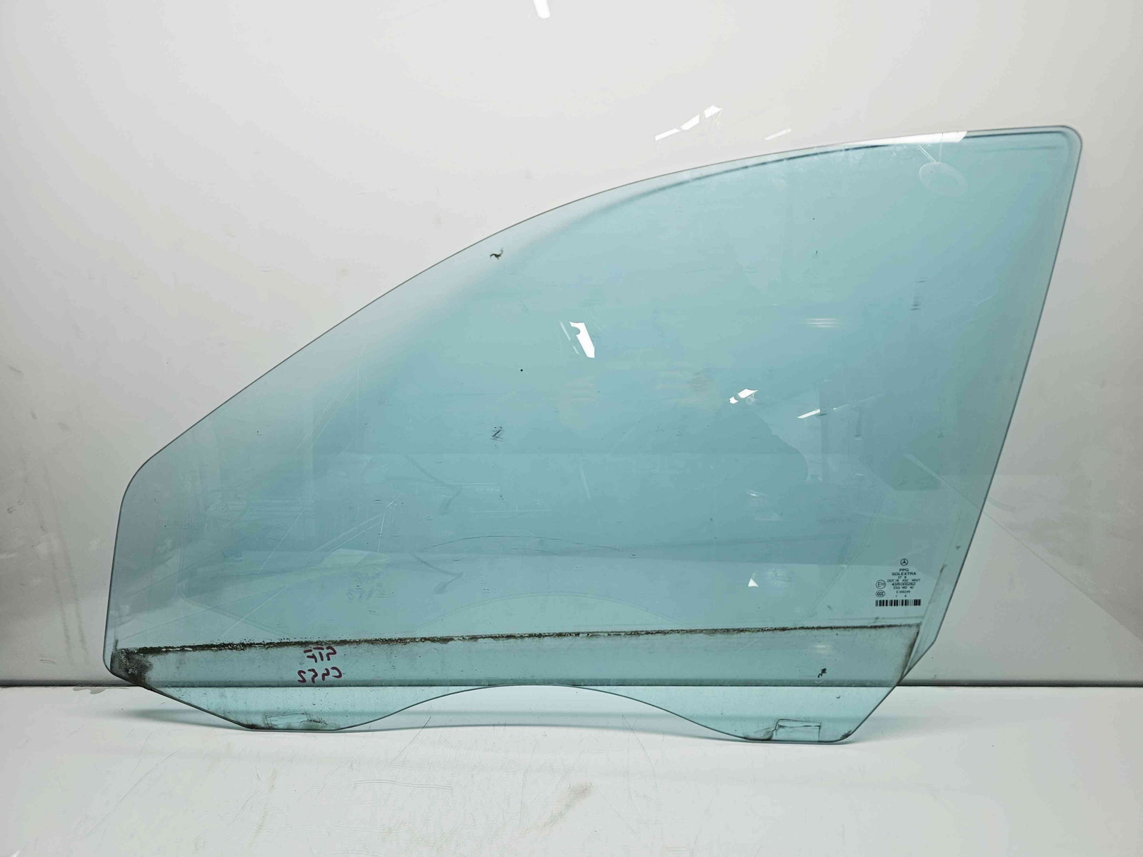 Geam usa stanga fata Mercedes Clasa E (W211) [Fabr 2002-2009] - imagine 1