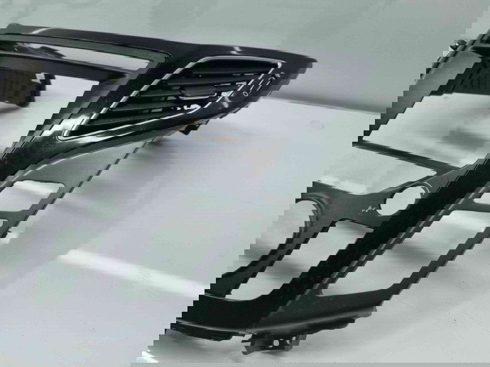  Grila aerisire centrala Hyundai i40 Wagon [Fabr 2012-2019] OEM