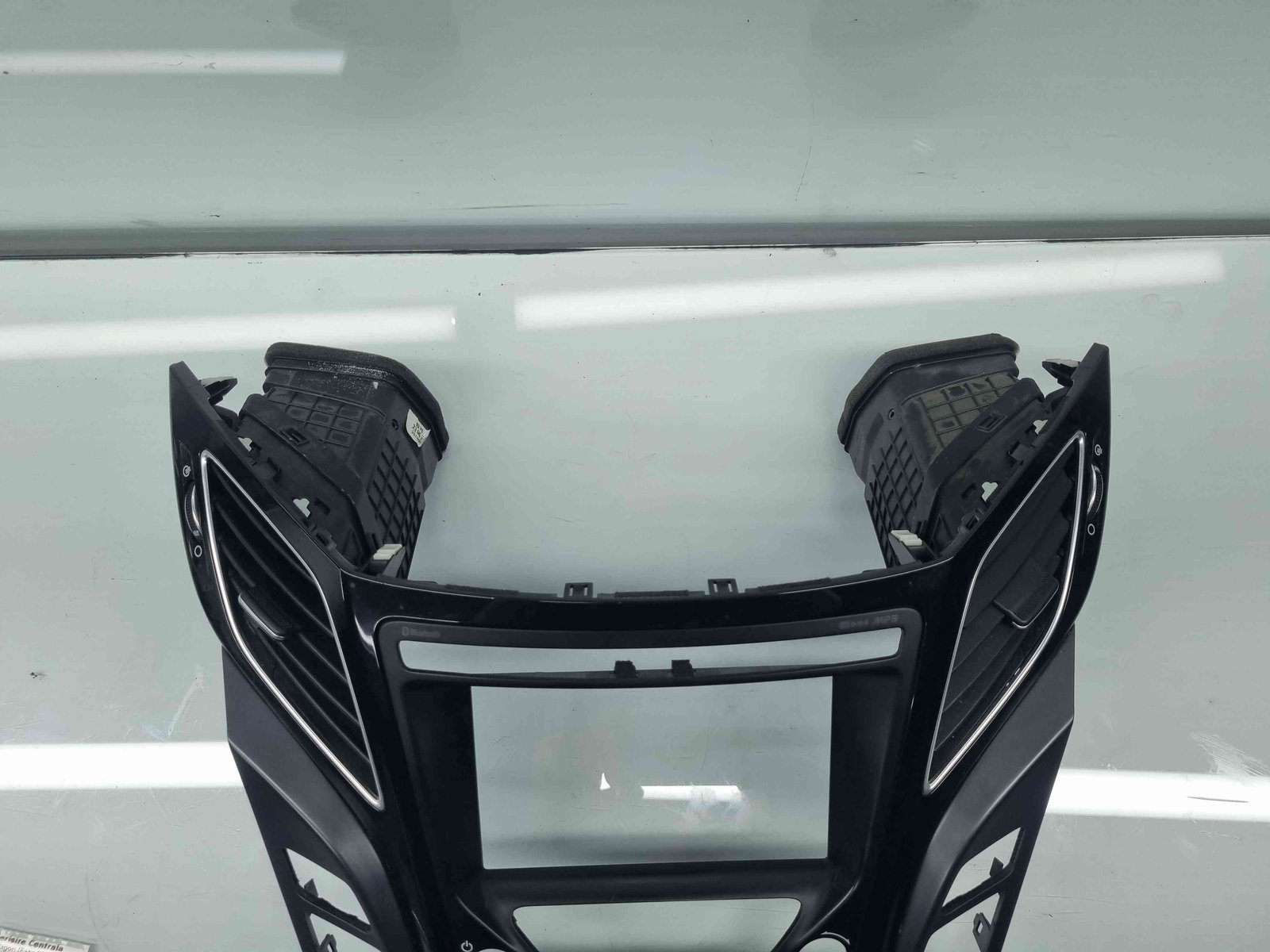 Grila aerisire centrala Hyundai i40 Wagon [Fabr 2012-2019] OEM - imagine 4