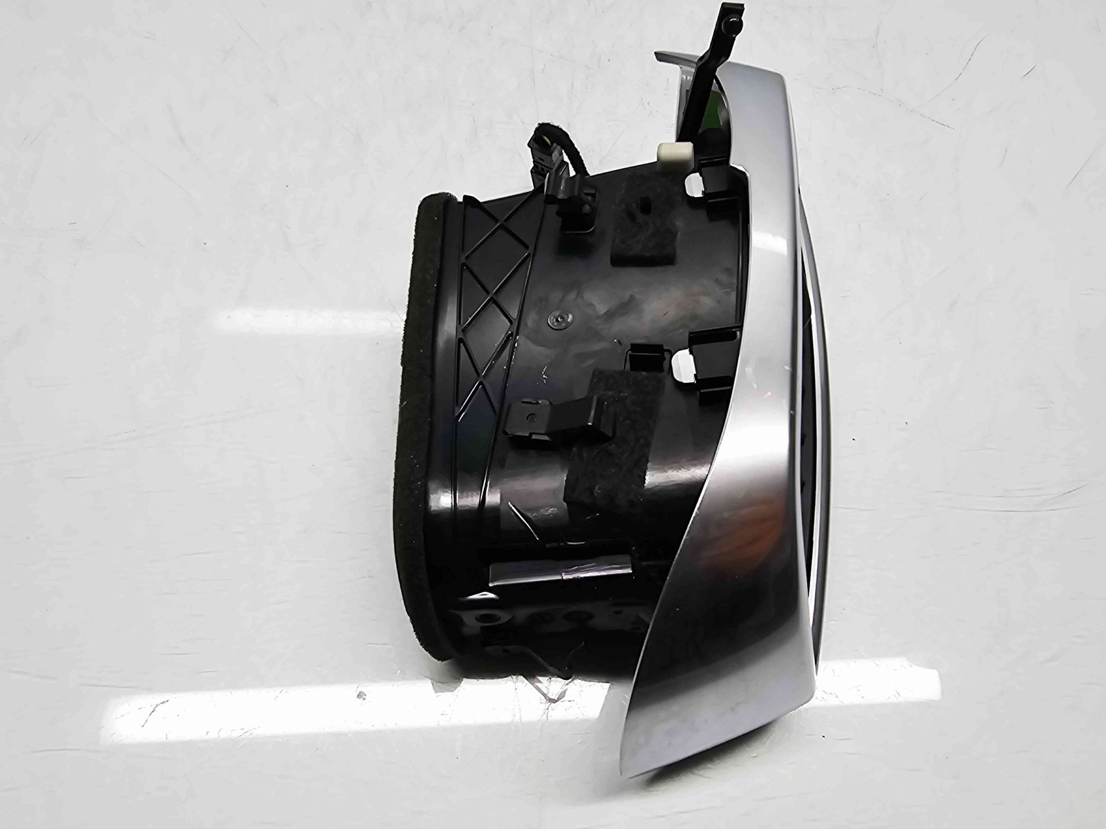 Grila aerisire centrala PORSCHE Cayenne (92A) [Fabr 2010-2017] 7P5819728B - imagine 2