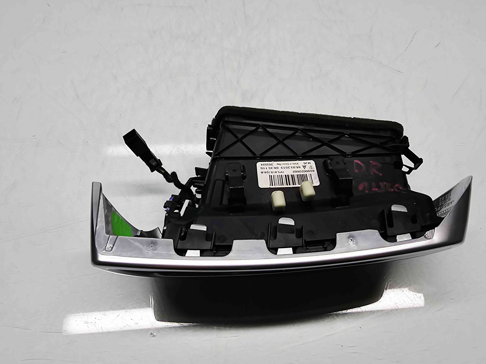 Grila aerisire centrala PORSCHE Cayenne (92A) [Fabr 2010-2017] 7P5819728B - imagine 4