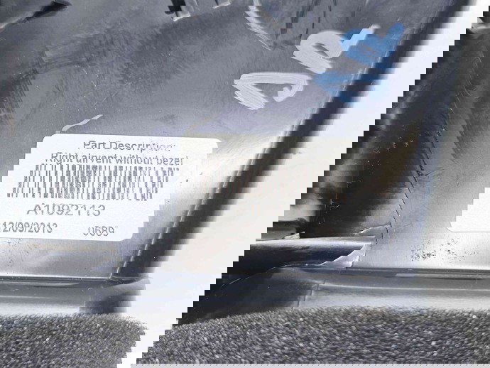  Grila aerisire dreapta Citroen DS3 [Fabr 2009-2015] A1092113