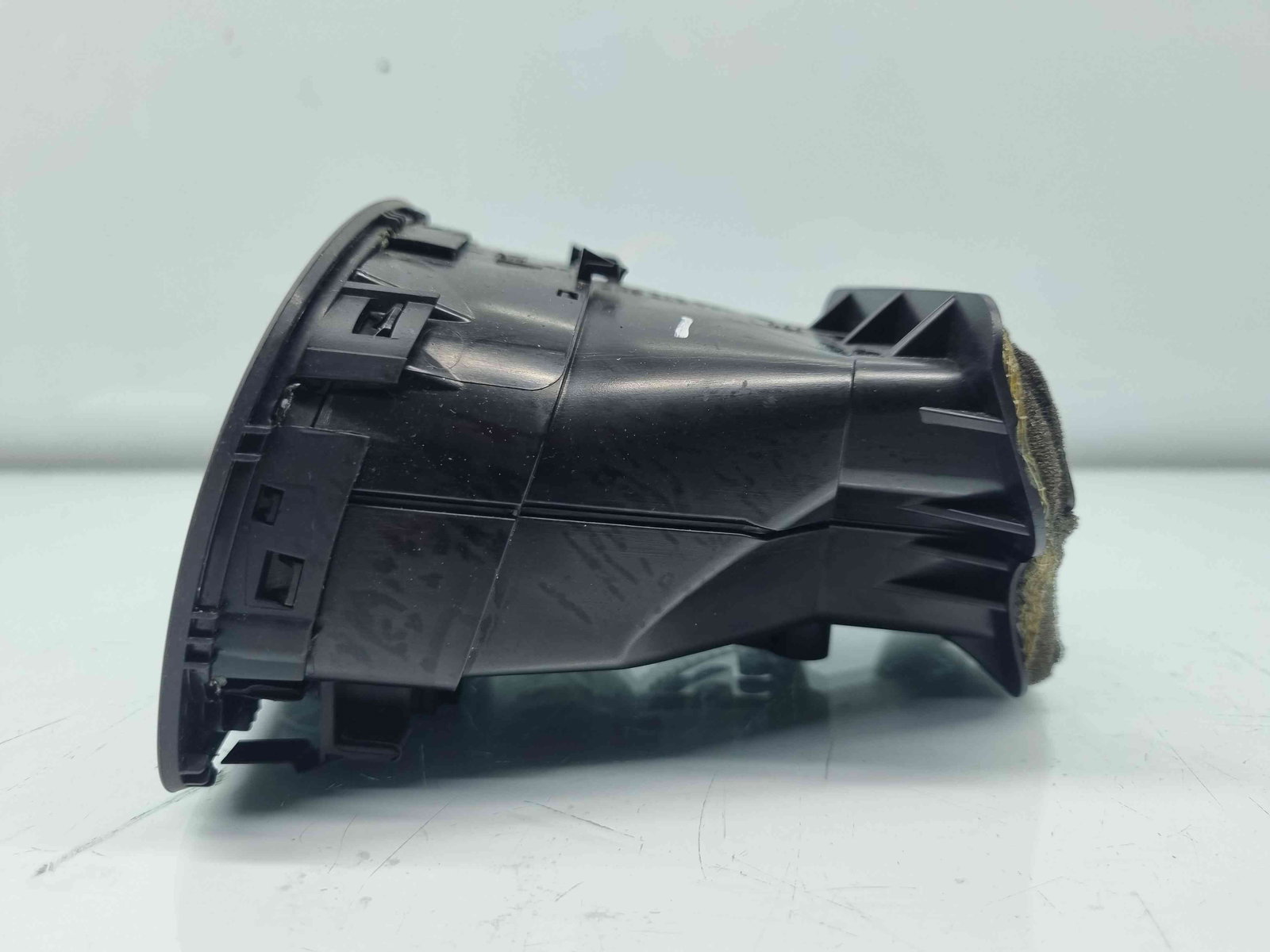 Grila aerisire dreapta Volkswagen Golf 6 (5K1) GTD [Fabr 2009-2013] 5K0819710 - imagine 4