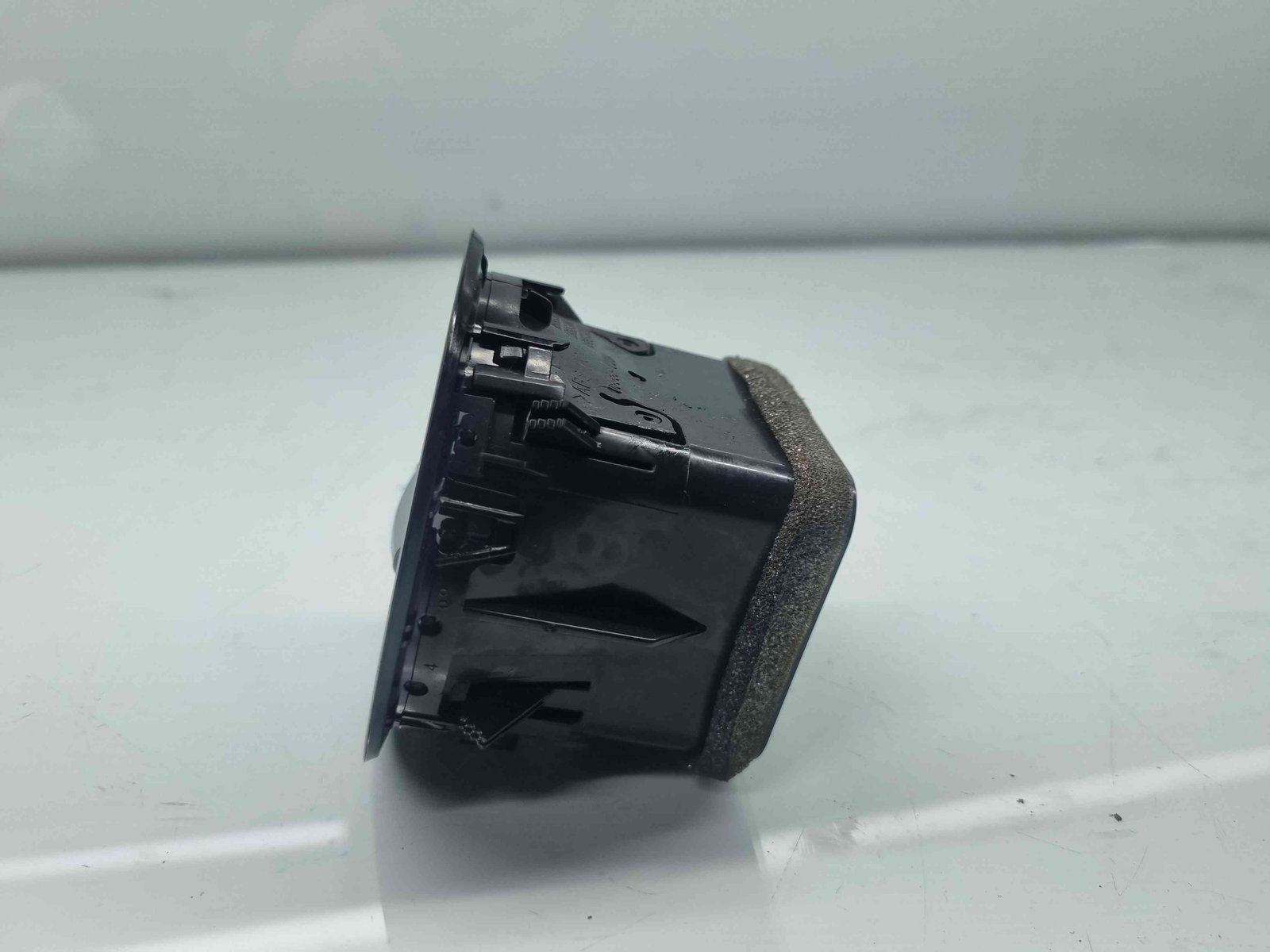 Grila aerisire dreapta Opel Corsa D [Fabr 2006-2013] 13365419 - imagine 2