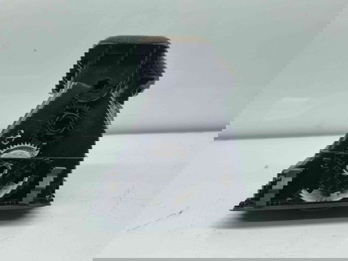  Grila aerisire stanga Volkswagen Golf 6 (5K1) GTD [Fabr 2009-2013] 5K0819703