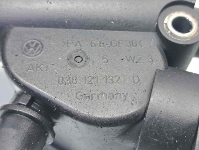 Distribuitor apa Audi A3 Sportback (8PA) [Fabr 2004-2013] 038121132D 1.9 TDI BXE  