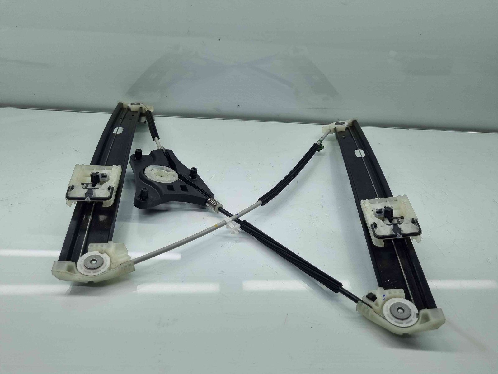 Macara electrica geam dreapta fata Seat Ibiza 6 (KJ1) Facelift [Fabr 2017-prezent] - imagine 2