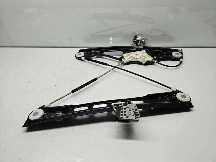 Macara electrica geam dreapta fata Mercedes Clasa E (W211) [Fabr 2002-2009]