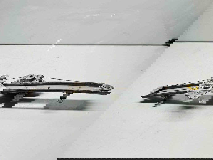 Macara electrica geam stanga fata Nissan X-Trail (T32) [Fabr 2013-prezent]