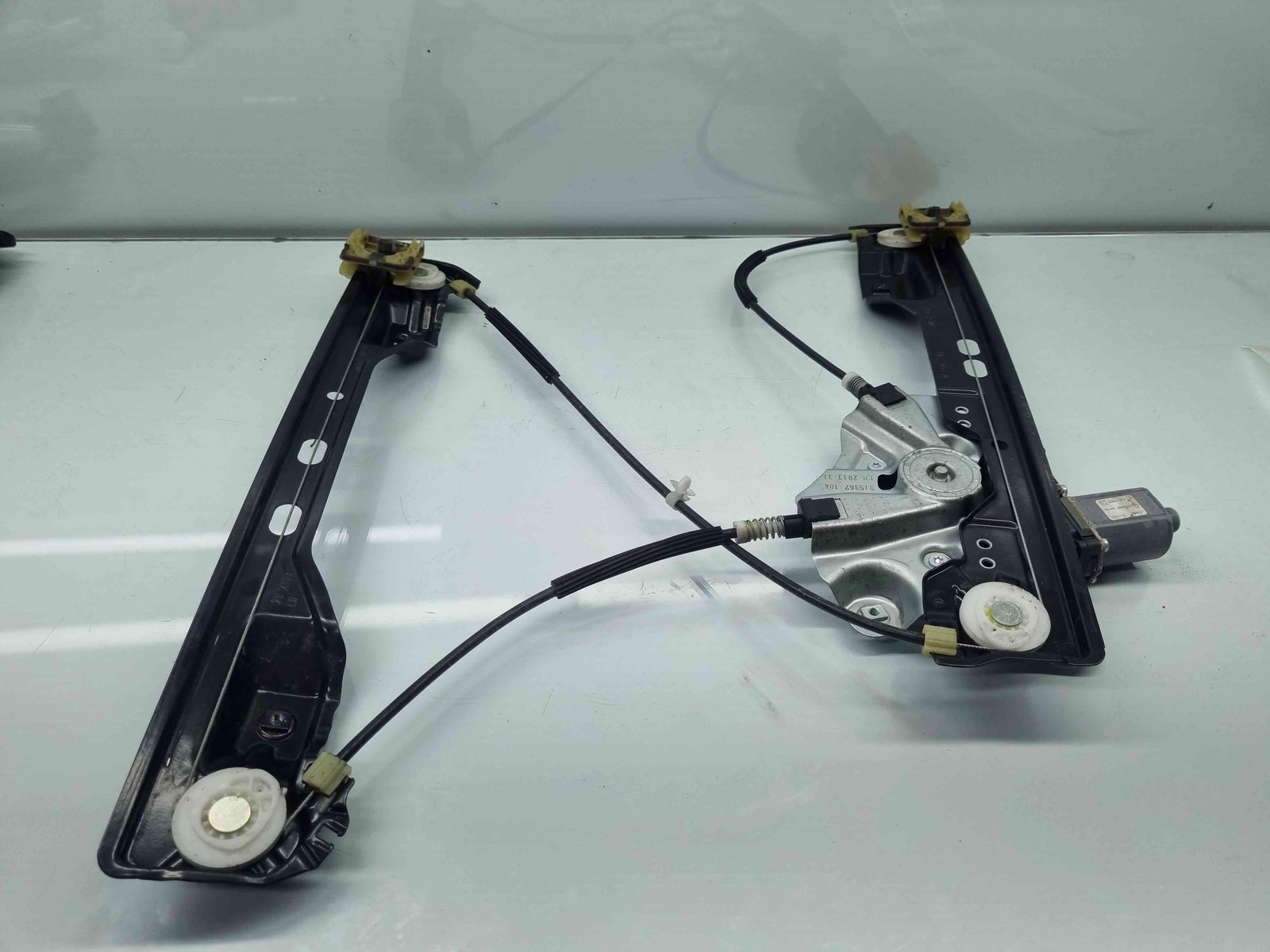 Macara electrica geam stanga fata Opel Zafira C (E75) Combi [Fabr 2011-2017] - imagine 1