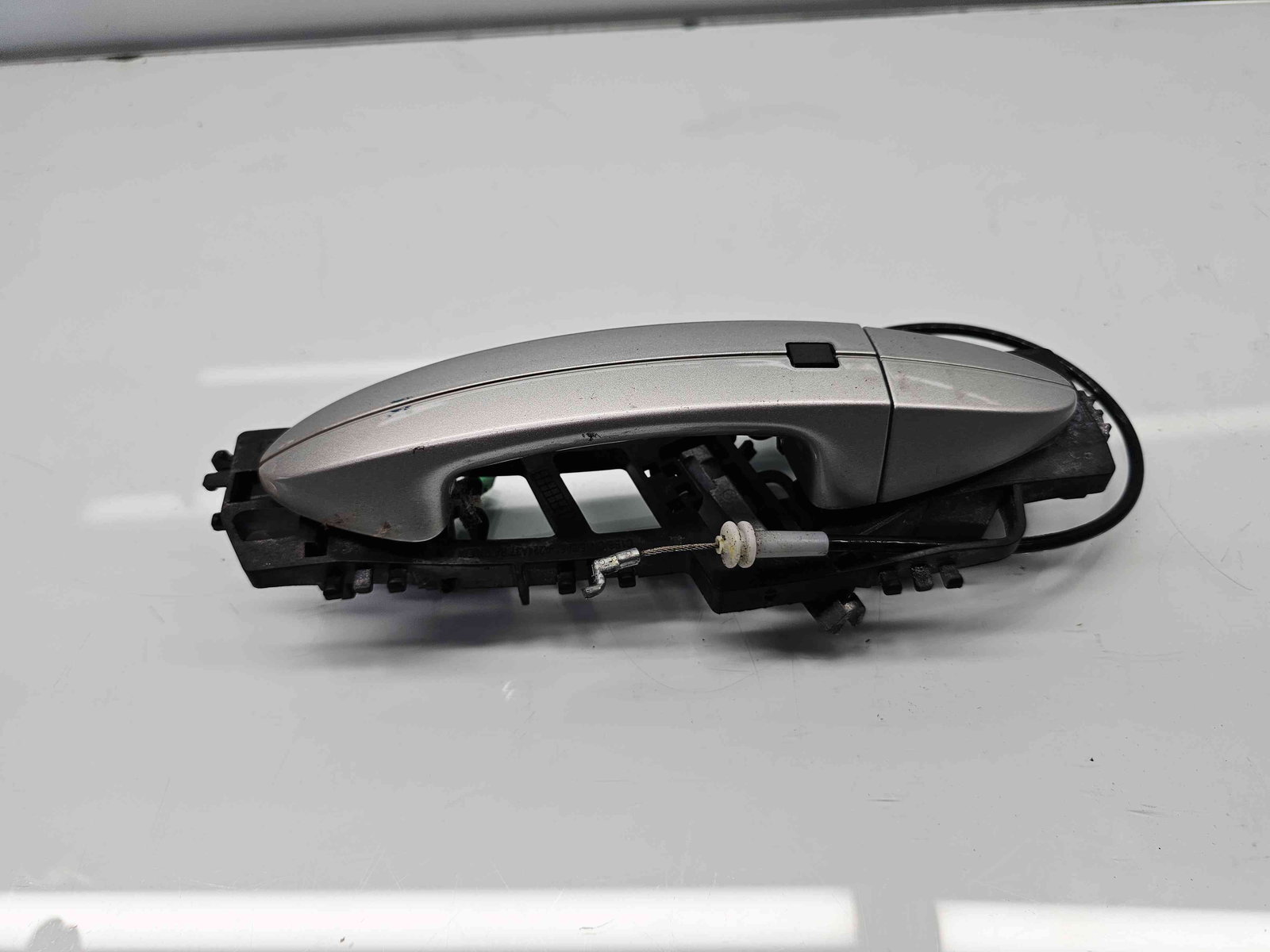 Maner usa stanga fata Ford Fiesta 6 facelift [Fabr 2008-2019] - imagine 1