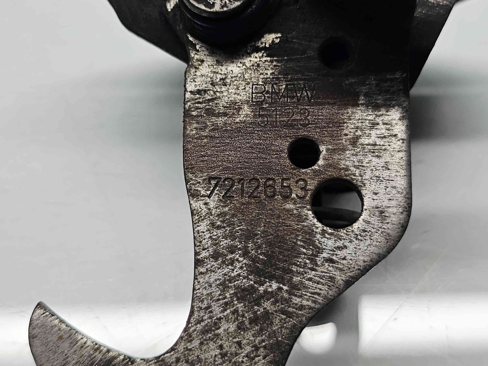 Maner deschidere capota Bmw 3 (E90) Facelift [Fabr 2005-2011] - imagine 4