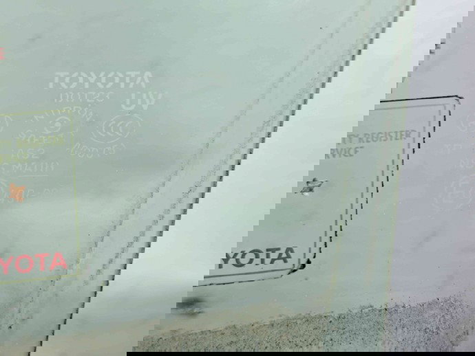 Geam usa stanga fata Toyota Rav 4 II (CLA2, XA2, ZCA2, ACA2) [Fabr 2000-2006] OEM