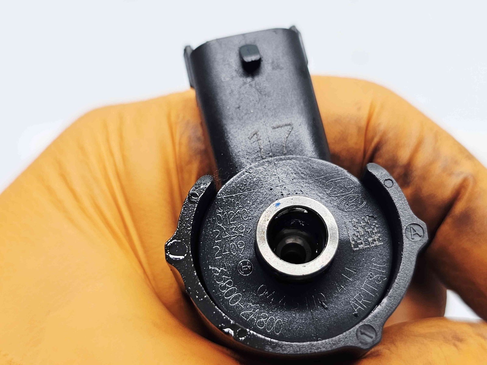 Injector Hyundai ix35 (LM) [Fabr 2010-2017] 33800-2A800 1.7 CRDi D4FD 81KW / 110CP - imagine 2