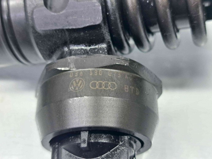 Injector Audi A3 Sportback (8PA) [Fabr 2004-2013] 038130073AG 1.9 TDI BXE 77KW / 105CP  