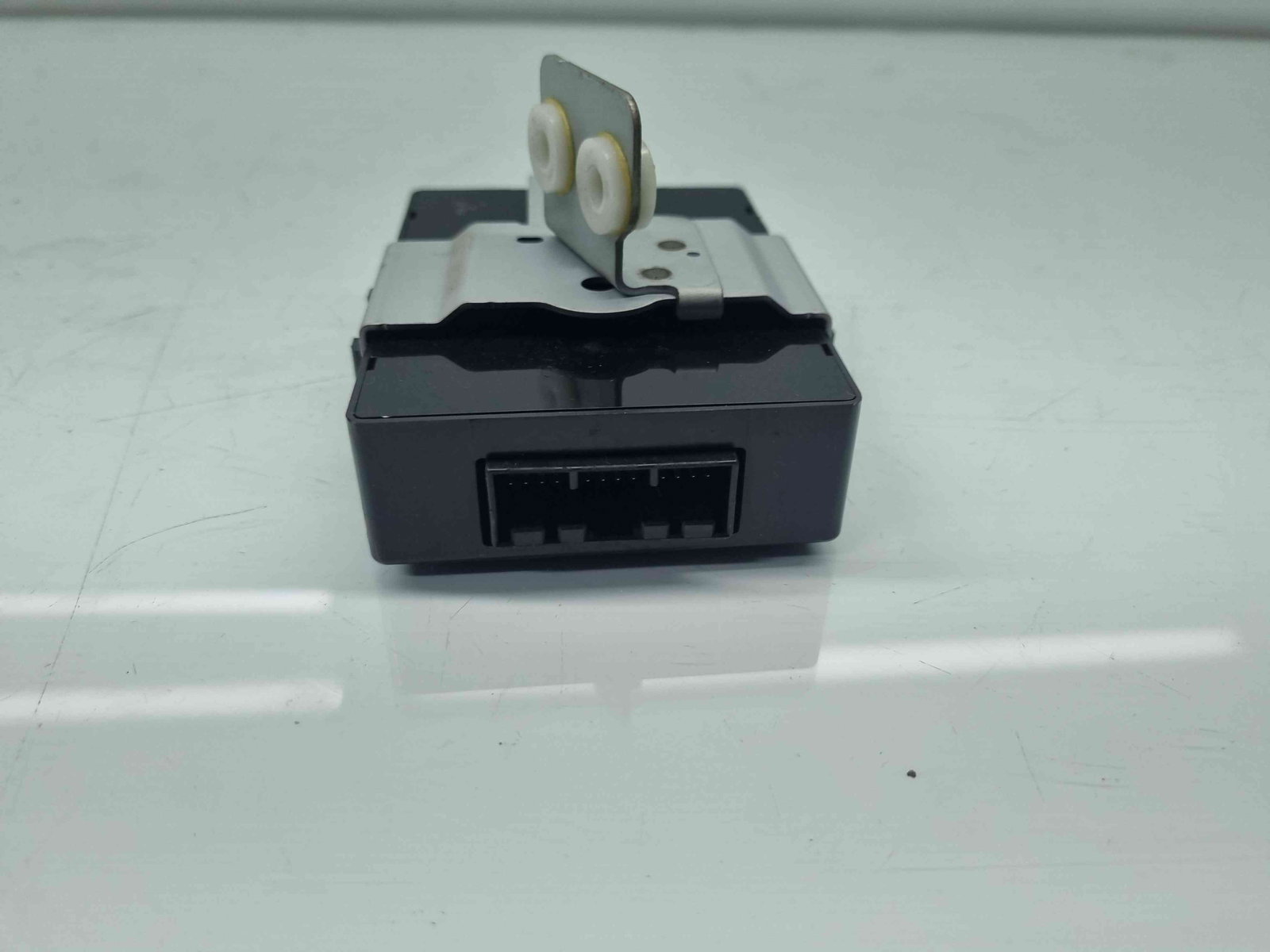 Modul confort Hyundai i40 Wagon [Fabr 2012-2019] 95770-3Z050 - imagine 4