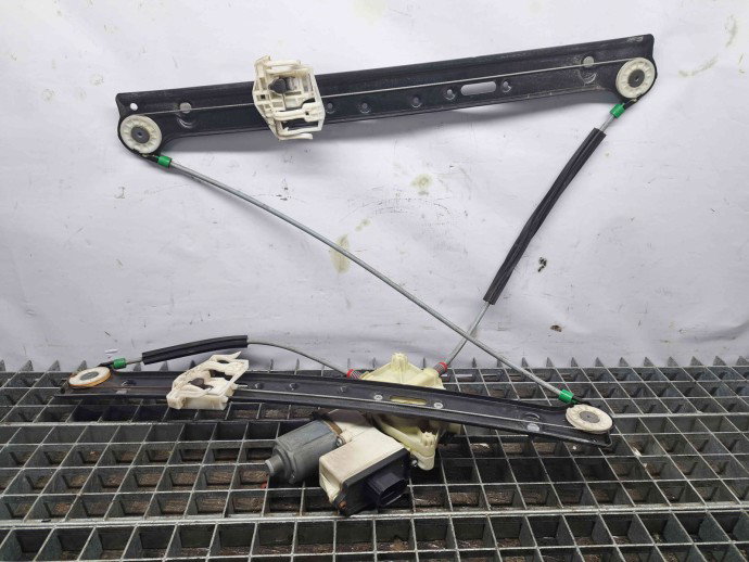 Macara electrica geam dreapta fata Bmw X3 (E83) [Fabr 2003-2009] 6925964