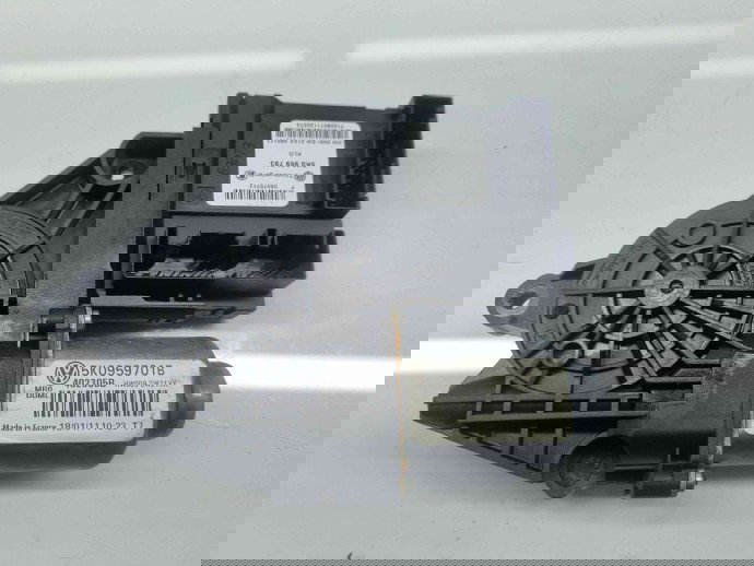 Motoras geam dreapta fata Volkswagen Golf 6 (5K1) [Fabr 2009-2013]