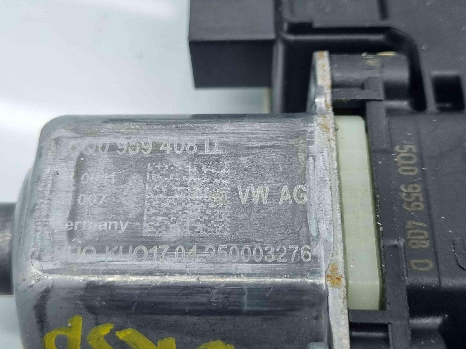 Motoras geam dreapta spate Seat Ibiza 6 (KJ1) Facelift [Fabr 2017-prezent] - imagine 4