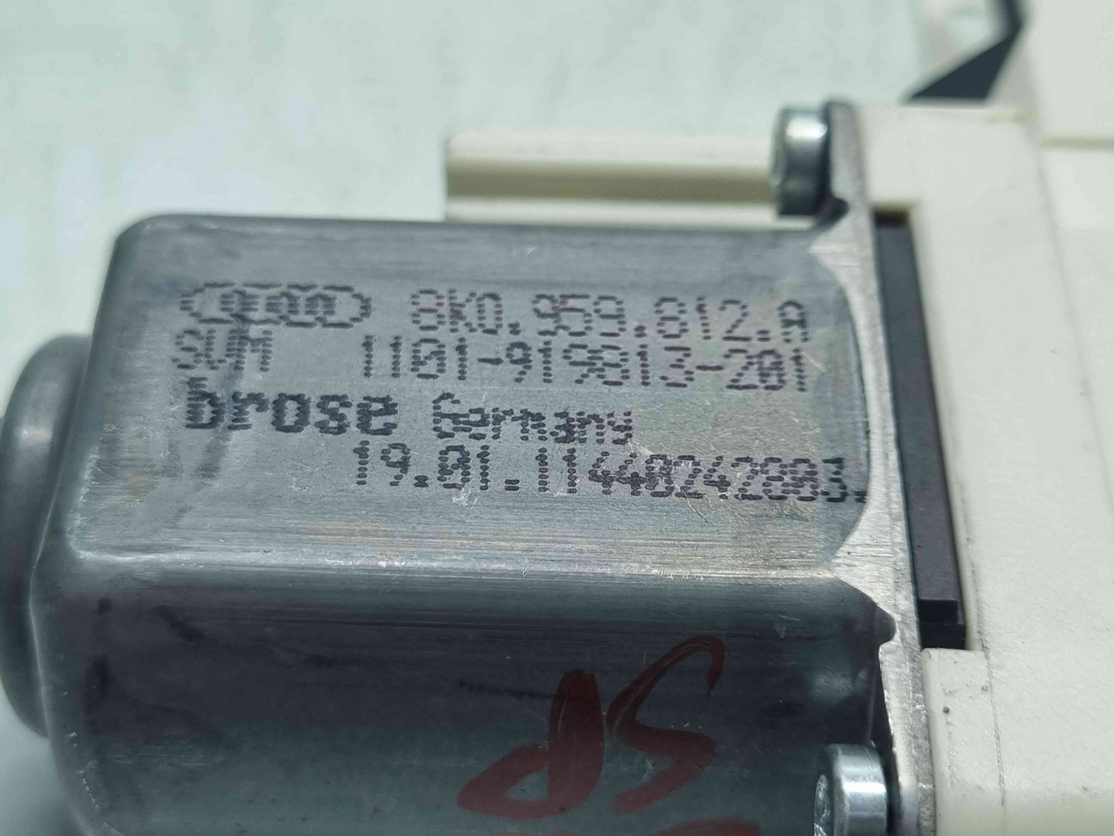 Motoras geam dreapta spate Audi Q5 (8RB) [Fabr 2008-2016] S-line - imagine 4