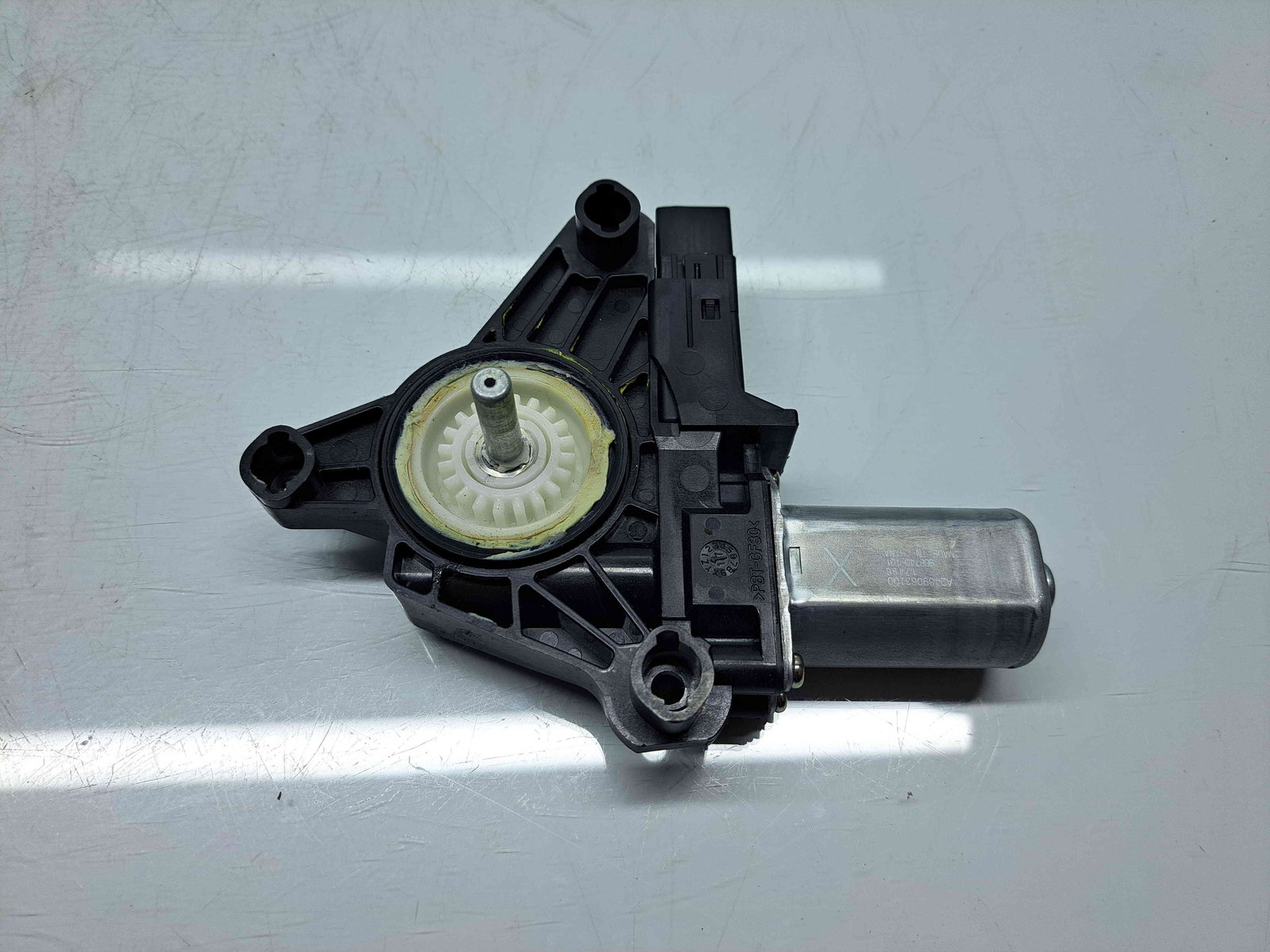 Motoras geam dreapta spate Volvo V40 II Facelift [Fabr 2013-2019] - imagine 2