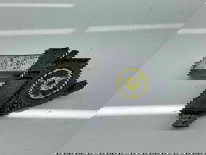 Motoras geam stanga fata Opel Corsa D [Fabr 2006-2013]