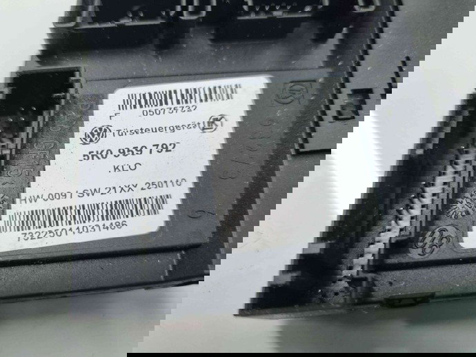 Motoras geam stanga fata Volkswagen Golf 6 (5K1) GTD [Fabr 2009-2013]