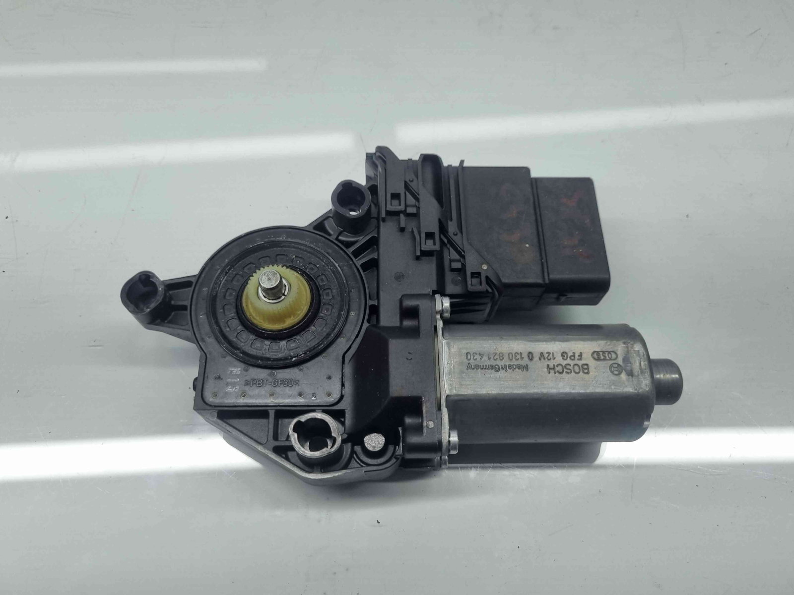 Motoras geam stanga spate Volkswagen Golf 6 (5K1) [Fabr 2009-2013] - imagine 2