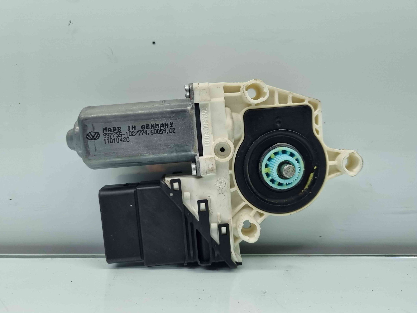 Motoras geam stanga spate Volkswagen Golf 6 (5K1) GTD [Fabr 2009-2013] - imagine 2