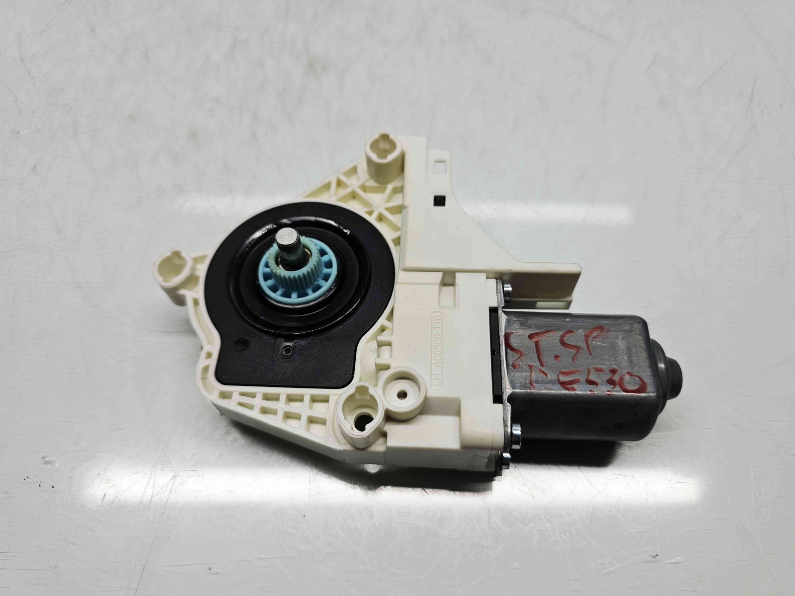 Motoras geam stanga spate PORSCHE Cayenne (92A) [Fabr 2010-2017] - imagine 1